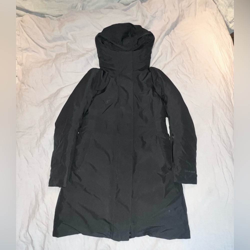 Black Lululemon Parka size 8 - Snow Warrior 600-Down-Fill Parka